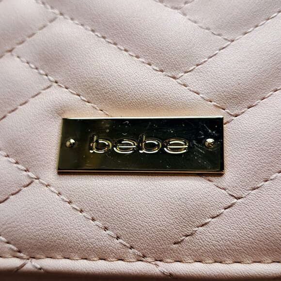 NWT Bebe 'Sophia' Quilted Chevron Pastel Blush Gold Metal Crossbody Purse - Picture 3 of 11